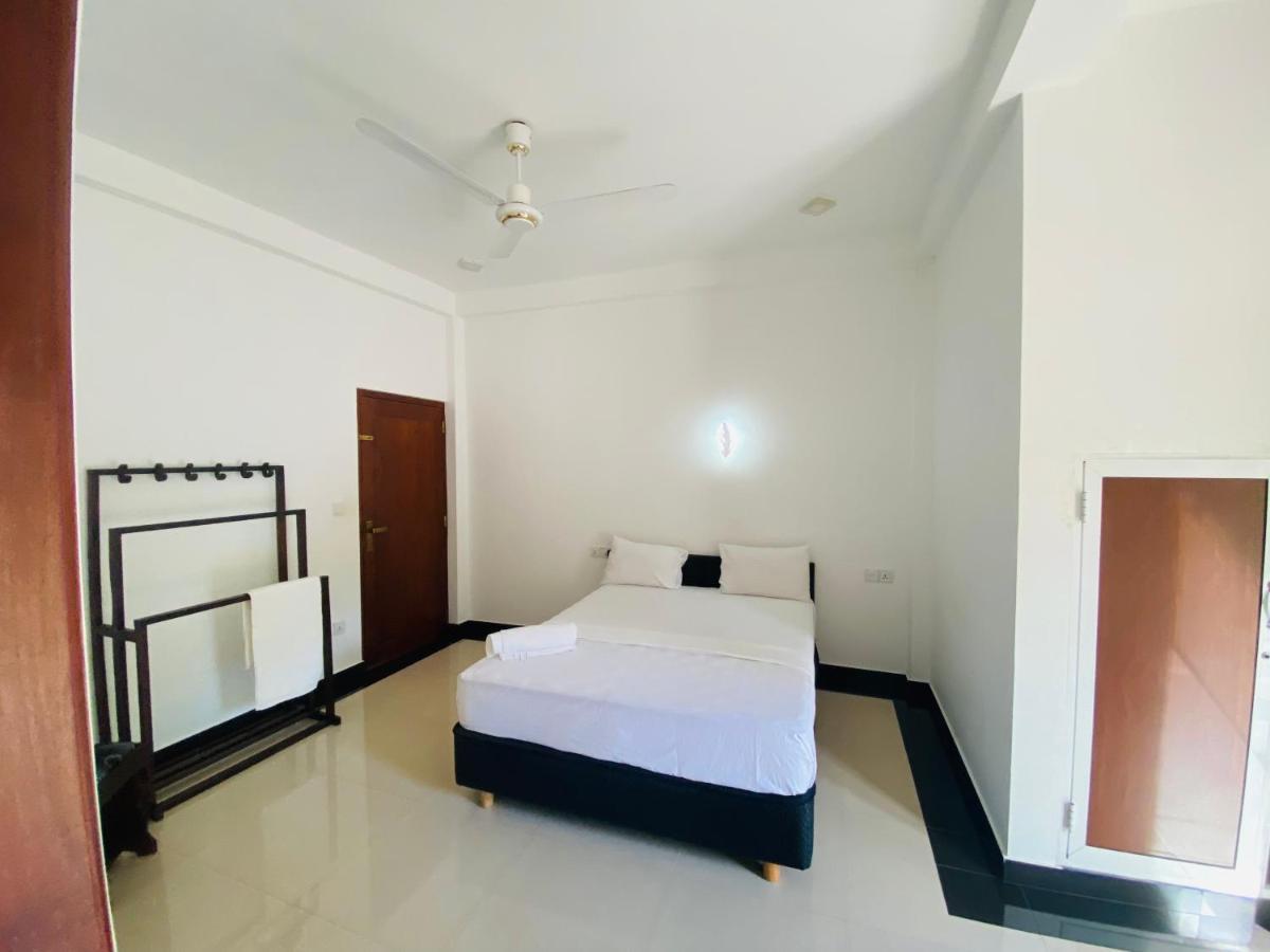 The Kingslayer Resort Negombo Eksteriør billede
